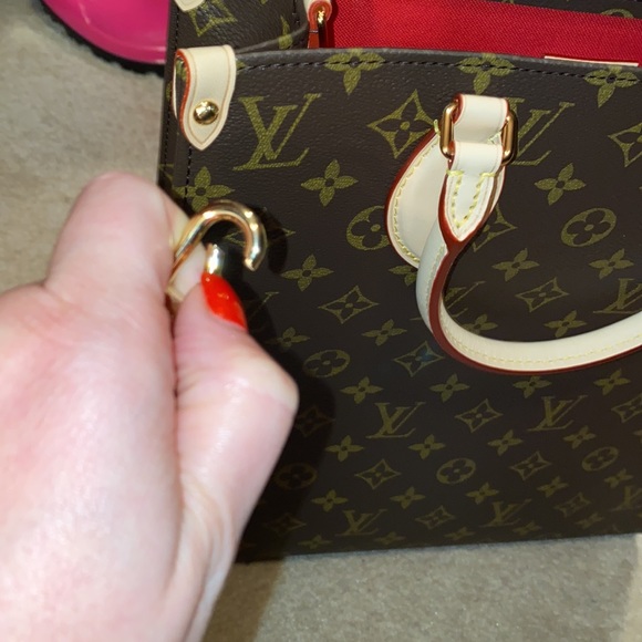 New! Louis Vuitton “Sac Plat PM” purse  (Authentic) cross body purse - Picture 3 of 16